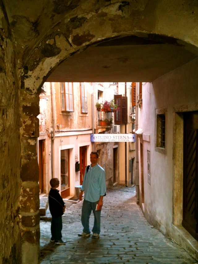 We wandered through the winding streets.
